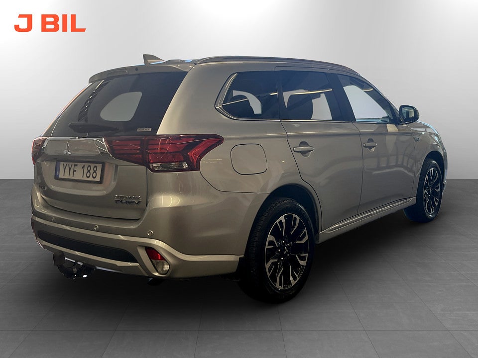 Bild på Mitsubishi Outlander 2.0 Plug-In Hybrid 4WD PHEV B 203hk