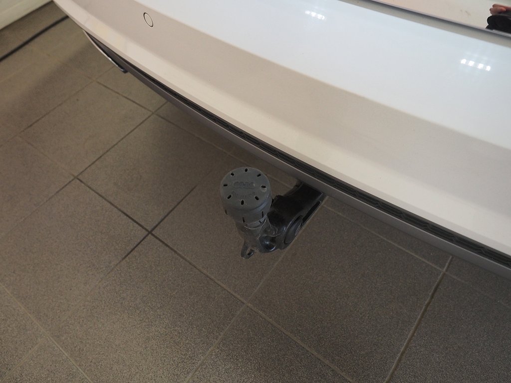 Audi A6 Avant TDI 190hk Quattro S-Line | Drag | M&K | PDC 2016