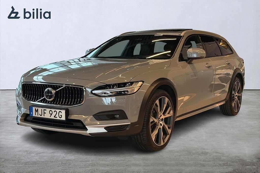 Volvo V90 Cross Country B4 AWD Ultimate | Värmare | Drag | Pano | Rattvärme 
