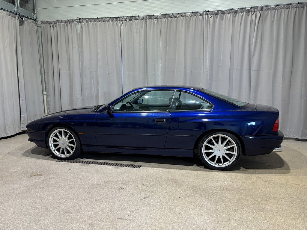 BMW 850 i 300hk