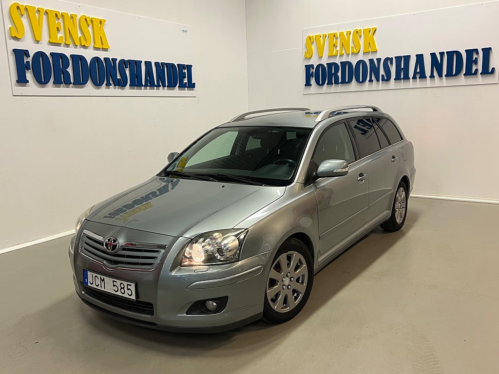 Toyota Avensis Kombi 2.0 D-4 VVT-i Automat Välvårdad