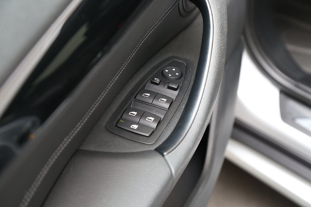 BMW X1 xDrive25e Plug-in xLine Aut Navi Kamera Drag 2021
