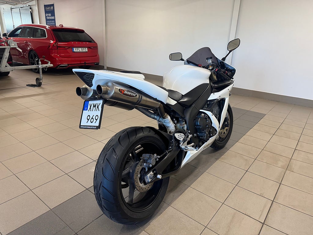 Yamaha R1 2005 - miniatyr 5