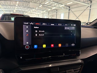 Cupra Leon Sportstourer e-HybridS&V-Hjul/Backkamera/Psens/Rattvärm – bild 19