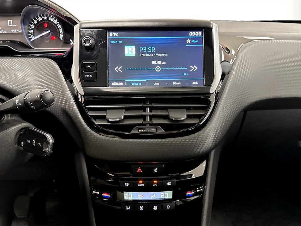 Bild på Peugeot 208 Style 5D 1.2 PT 82hk PANO BACKSENSORER