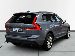 Volvo XC60 B4 AWD Aut Momentum Värmare Kamera GPS Skinn S&V-däck