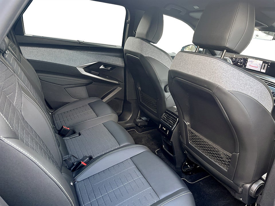 Bild på Peugeot 5008 GT Hybrid 145hk Aut 7-SITS B-KAMERA CARPLAY