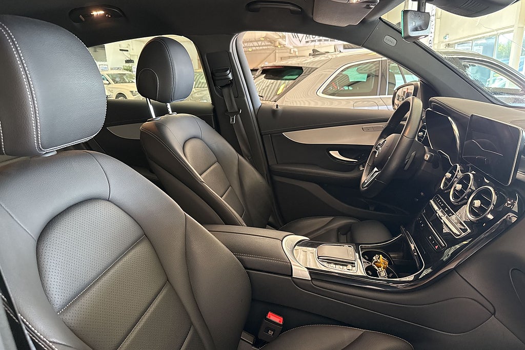 Mercedes-Benz GLC 300 de Coupé 4MATIC Aut P-värm Kamera Skinn Navi Moms miniatyr 15