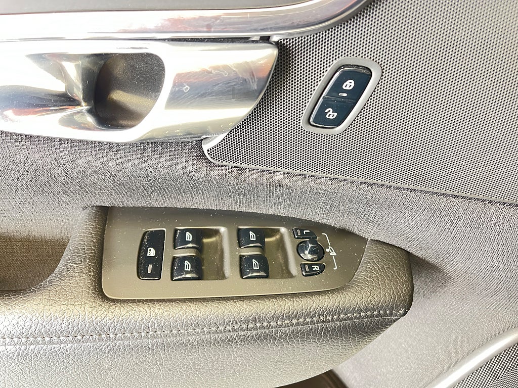 Volvo V90 D4 Geartronic AUT 190hk / VOC/DRAG/VÄRMARE/LED/SoV thumbnail