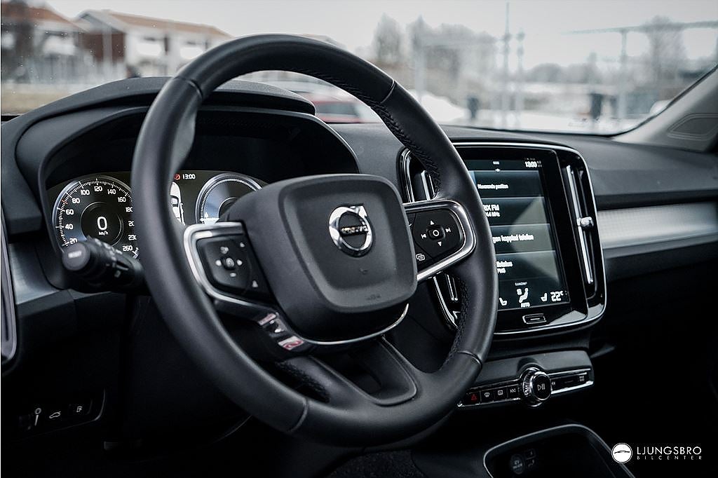 Volvo XC40 Recharge T4 211hk Momentum
