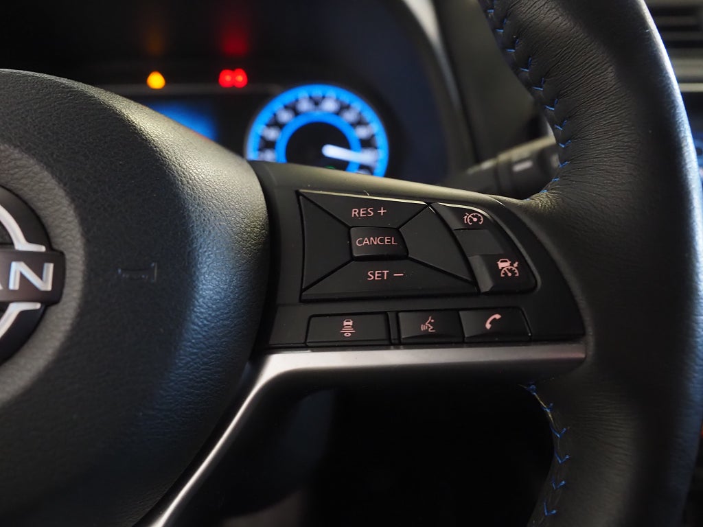 Nissan Leaf 40 kWh 150hk Acenta | Drive assist | 360° | Rattvärme 2022