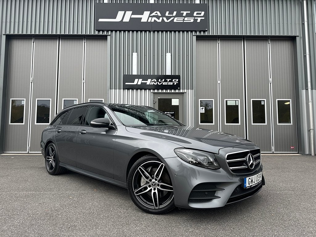 Mercedes-Benz E 220 T d 4M AMG Pano Värmare Widescreen Drag