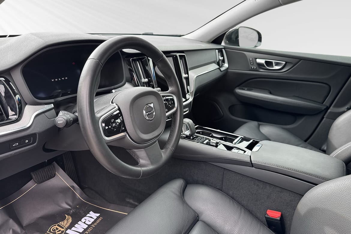 Volvo V60 T6 Plus Dark Edition 2025, bild 7/10