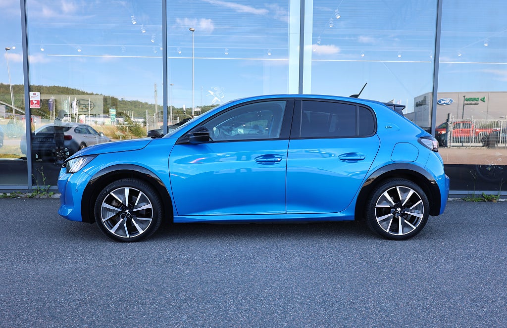 Peugeot E-208 GT Pack 50kWh 136hk Panoramaglastak Nyservad