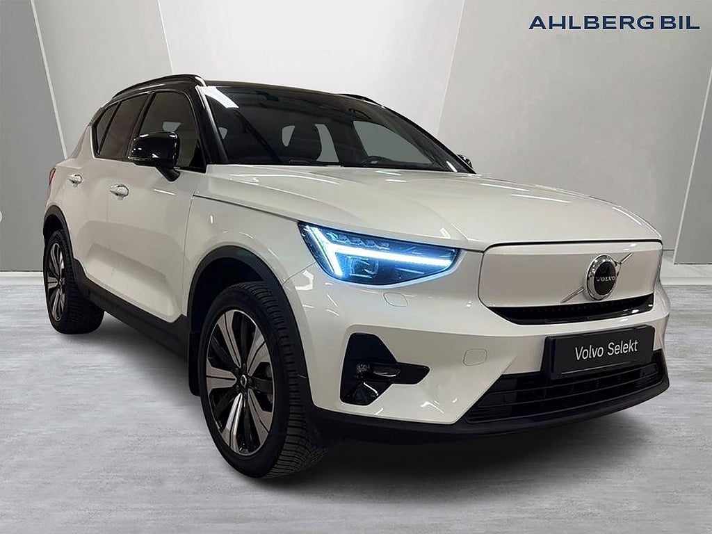 Volvo XC40 Recharge Single Motor Plus Edition. Strålkastare Pixel Tech. Ton