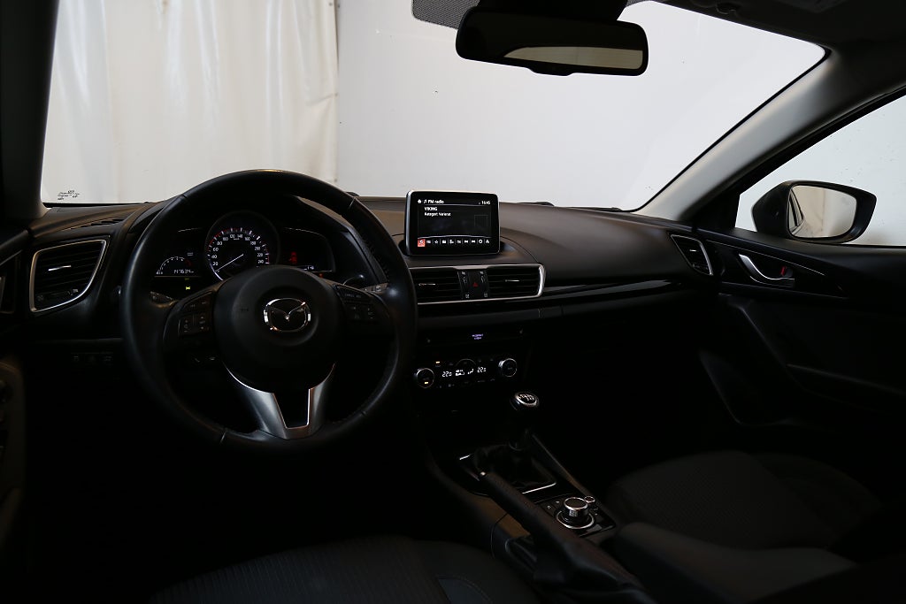 Mazda 3 Sport 2,0 SKYACTIV-G 120hk Vision Navi P-sensorer 2016