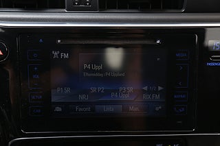 Halvkombi Toyota Auris 18 av 23