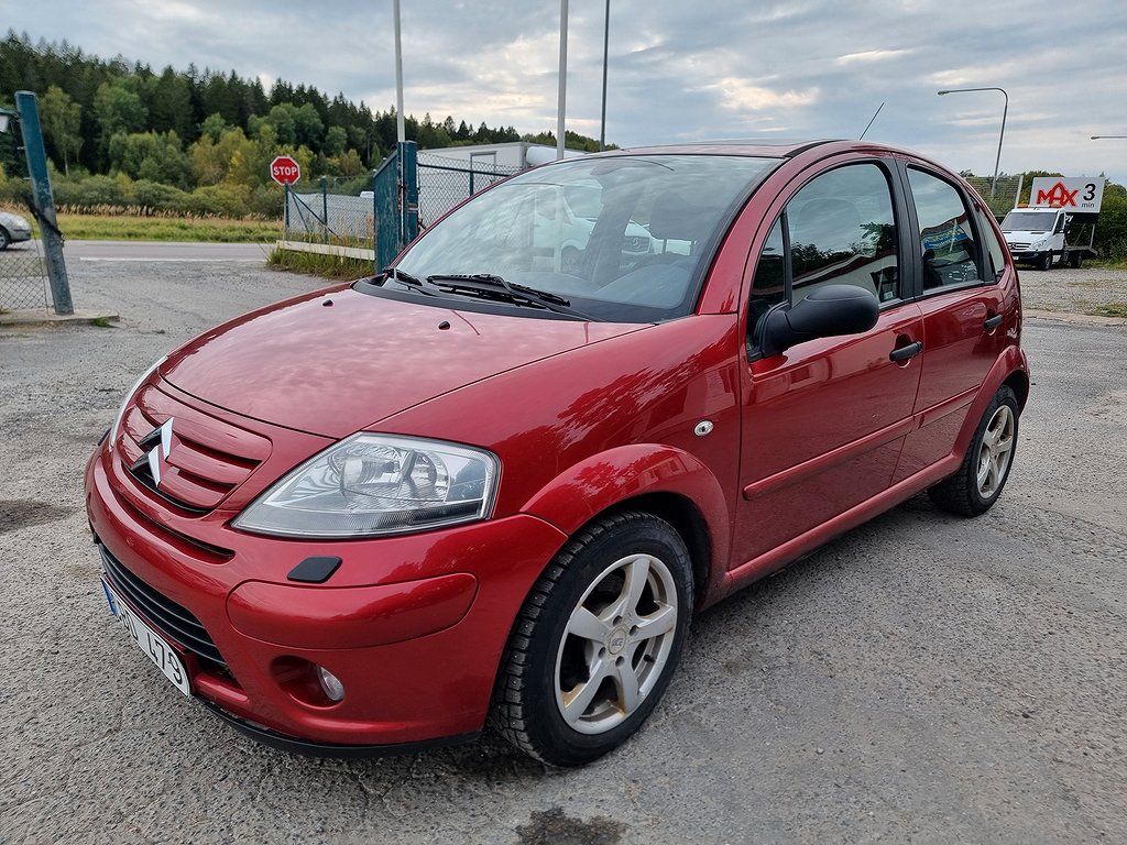 Citroën C3 1.6 HDiF / PANORAMATAK / Ny besiktigad