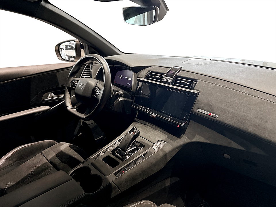 Bild på DS DS 7 Crossback E-Tense Performace 300hk 4x4 RÄNTEKAMPANJ MED DNB 3,99%