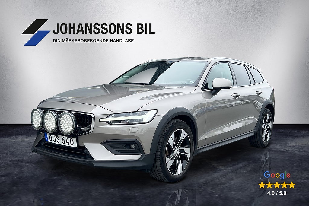 Volvo V60 Cross Country B4 AWD Advanced Kamera VOC Värmare Drag Navi SoV-däck