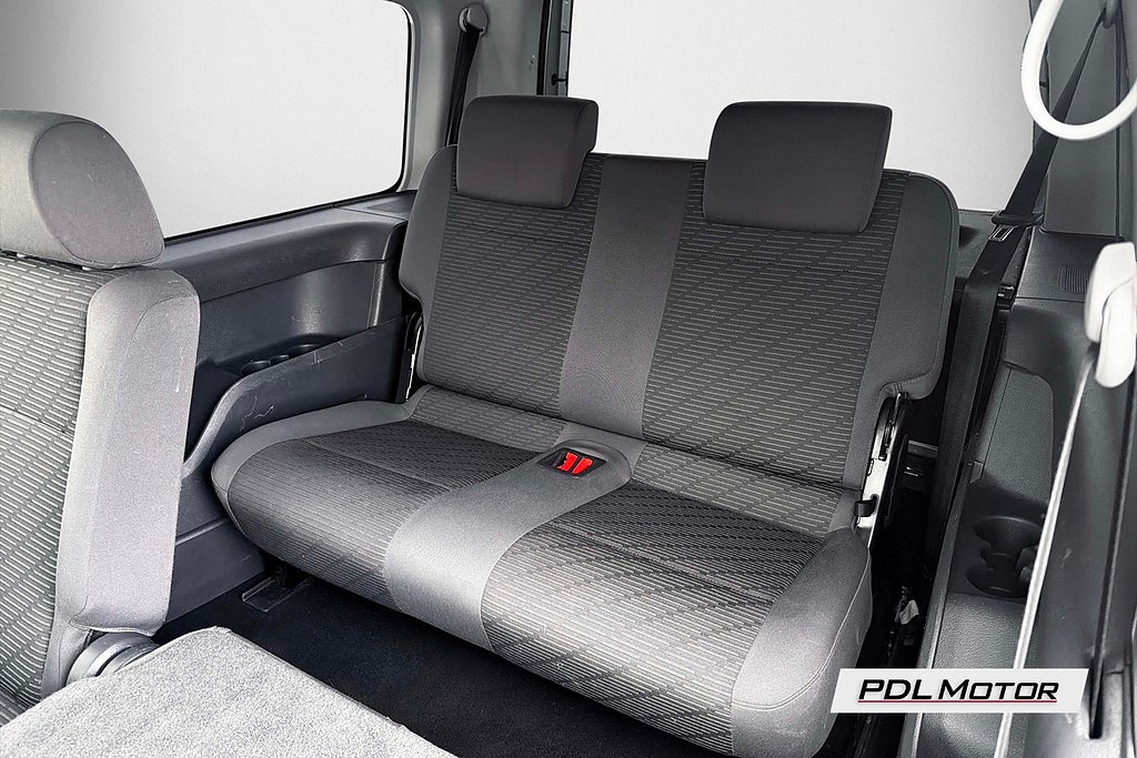 Volkswagen Caddy Maxi 2015 - miniatyr 11