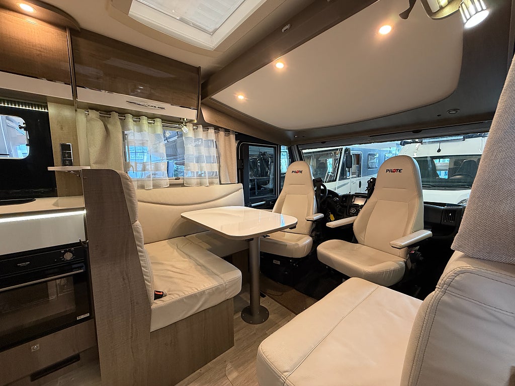 Pilote Galaxy G740 C Essential (150HK) Queensbed! 5 bältad! ALDE! Stort