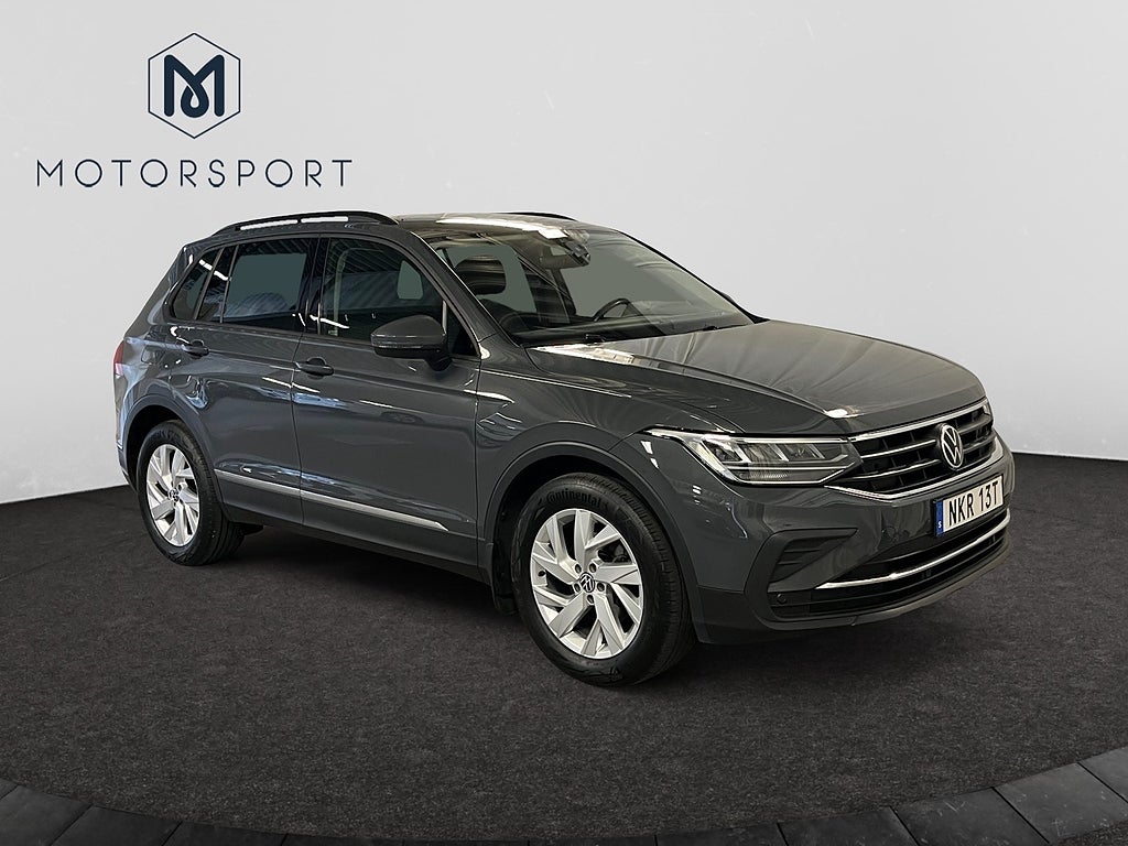 Volkswagen Tiguan 1.5 TSI Aut Adaptiv farth Motorvärmare Dragkrok Carplay bild 8
