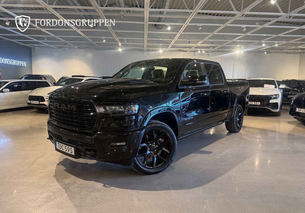 Dodge RAM 1500 Laramie Night Hurricane 4x4 420HK / LÅGA SKATTEN