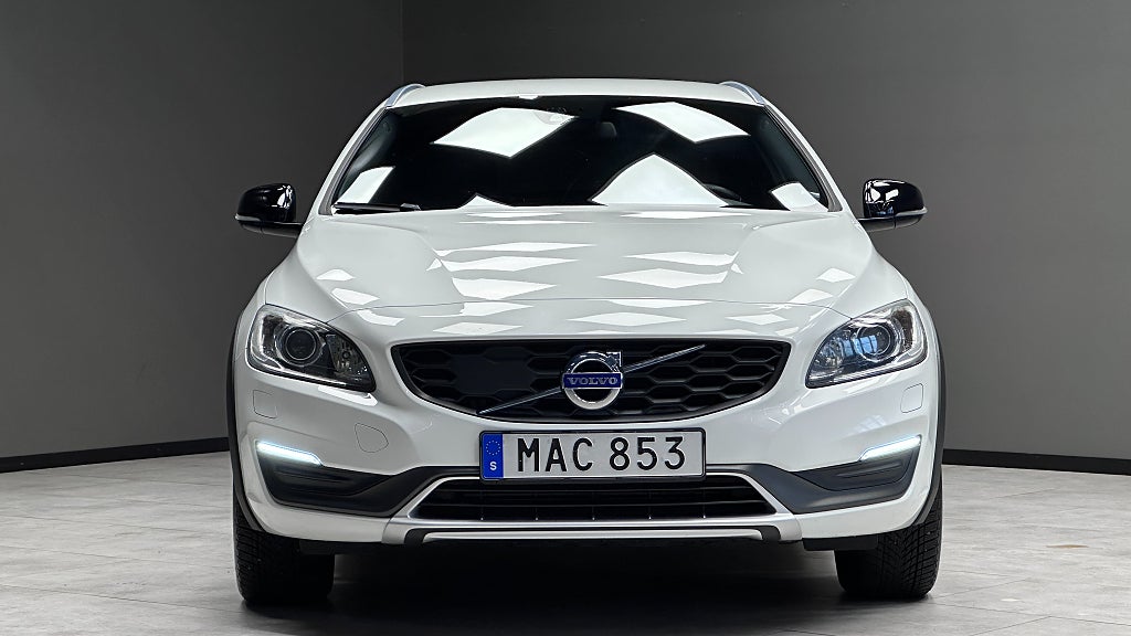 Volvo V60 Cross Country 2016 - miniatyr 20