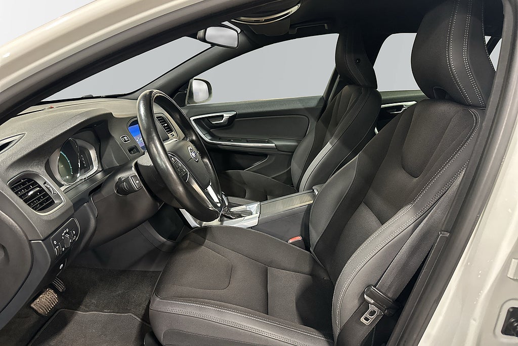 Volvo V60 D4 AWD Momentum Kamera Drag Adaptiv GPS