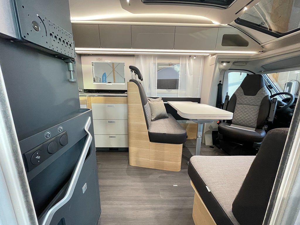 Adria Coral Axess 670 SL /Automat140hk/Elpatron/B-körkort - Adria