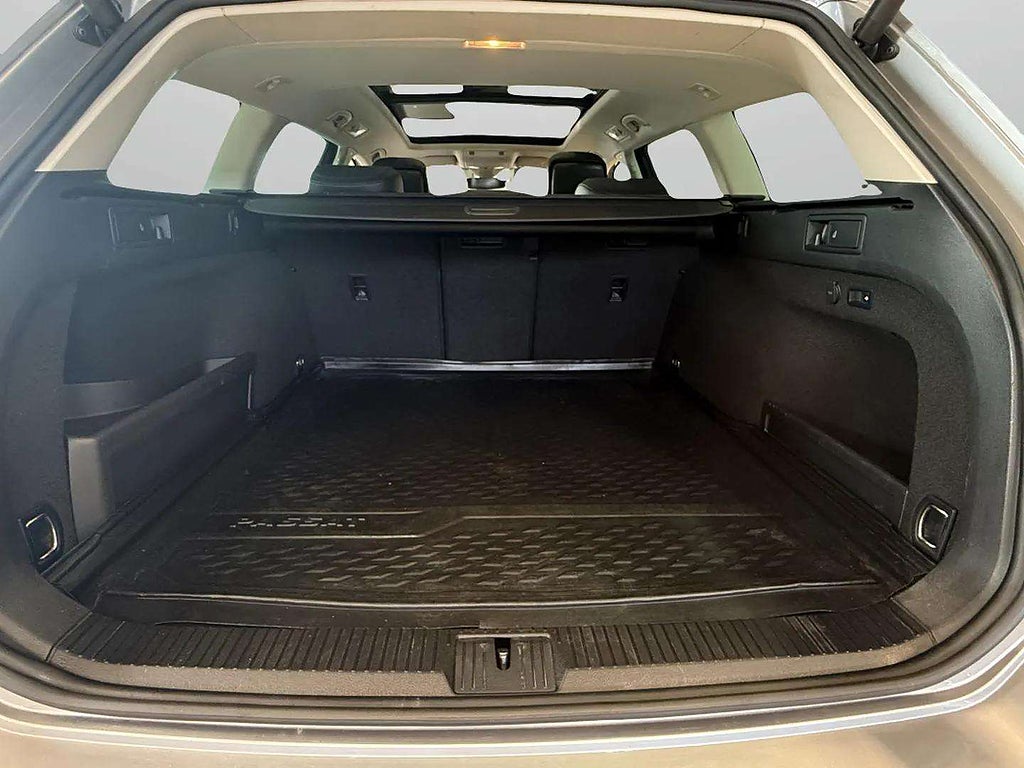 Volkswagen Passat Sportscombi 2.0 TDI R-Line 4Motion GT *12 mån garanti* - miniatyr 17