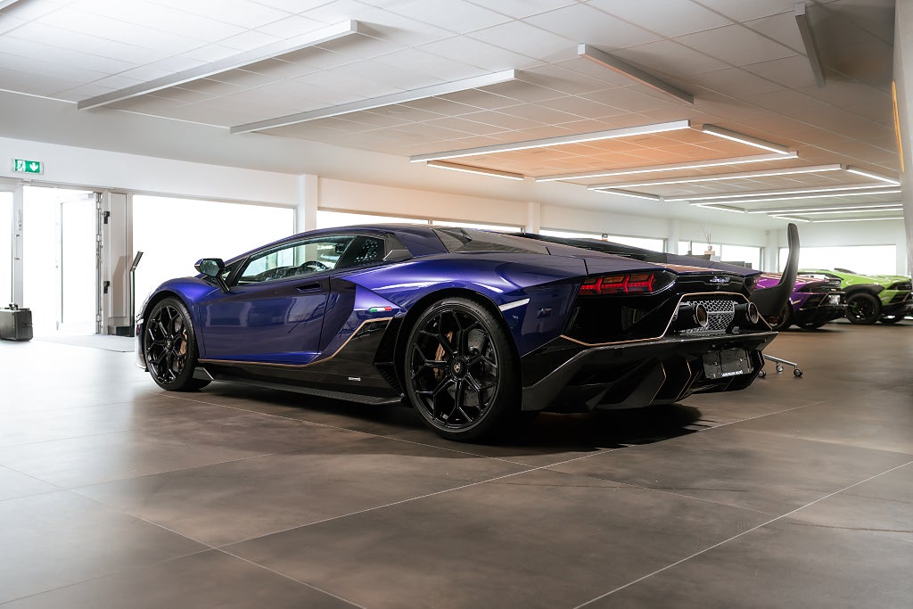 Gallery image 3 of 17