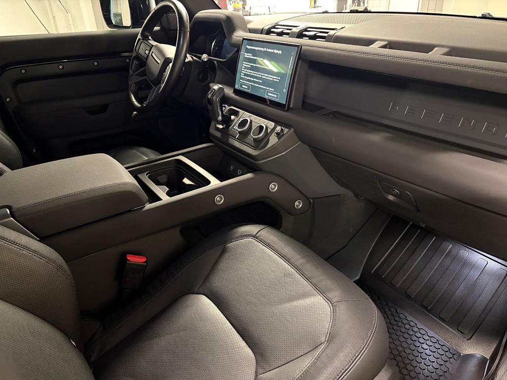 Land Rover Defender 2023 - miniatyr 9