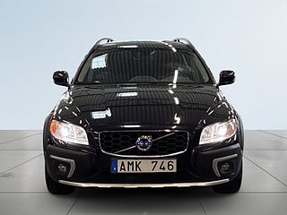 Volvo XC70 D4 Momentum S&V-hjul/Psens/BT/FartH/Skinn/Dvärm/Drag – bild 2