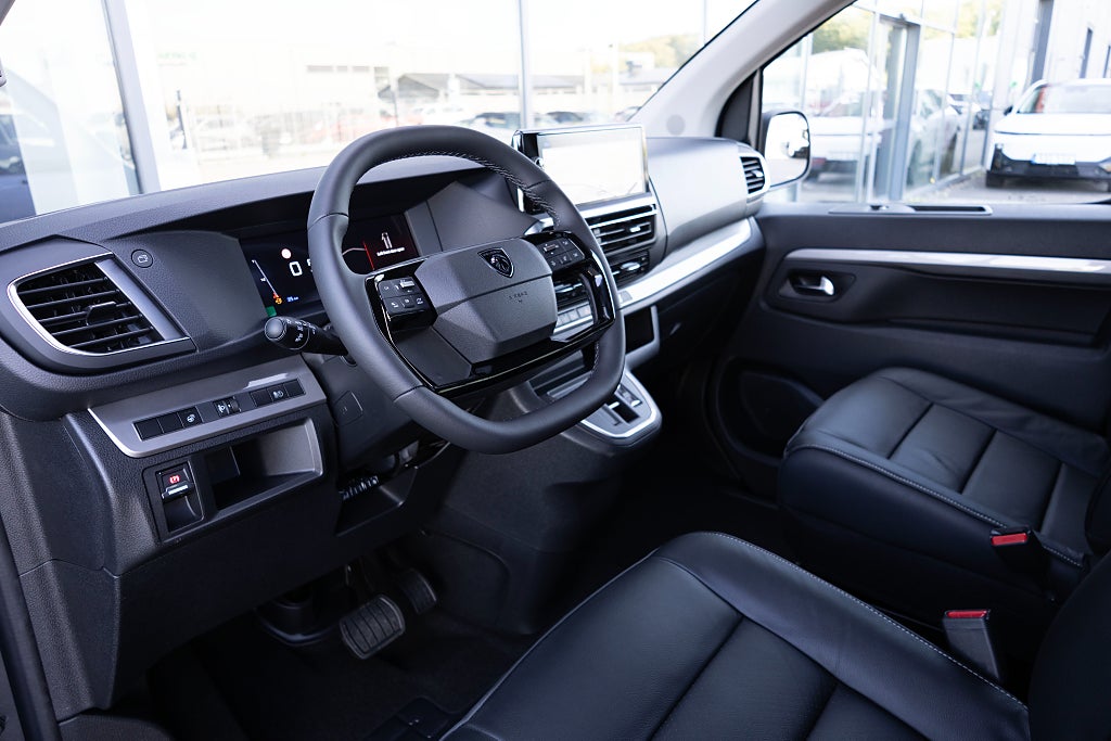 Peugeot Traveller 2.2 BlueHDi 180hk Allure 8-Sits Panorama 5 års garanti