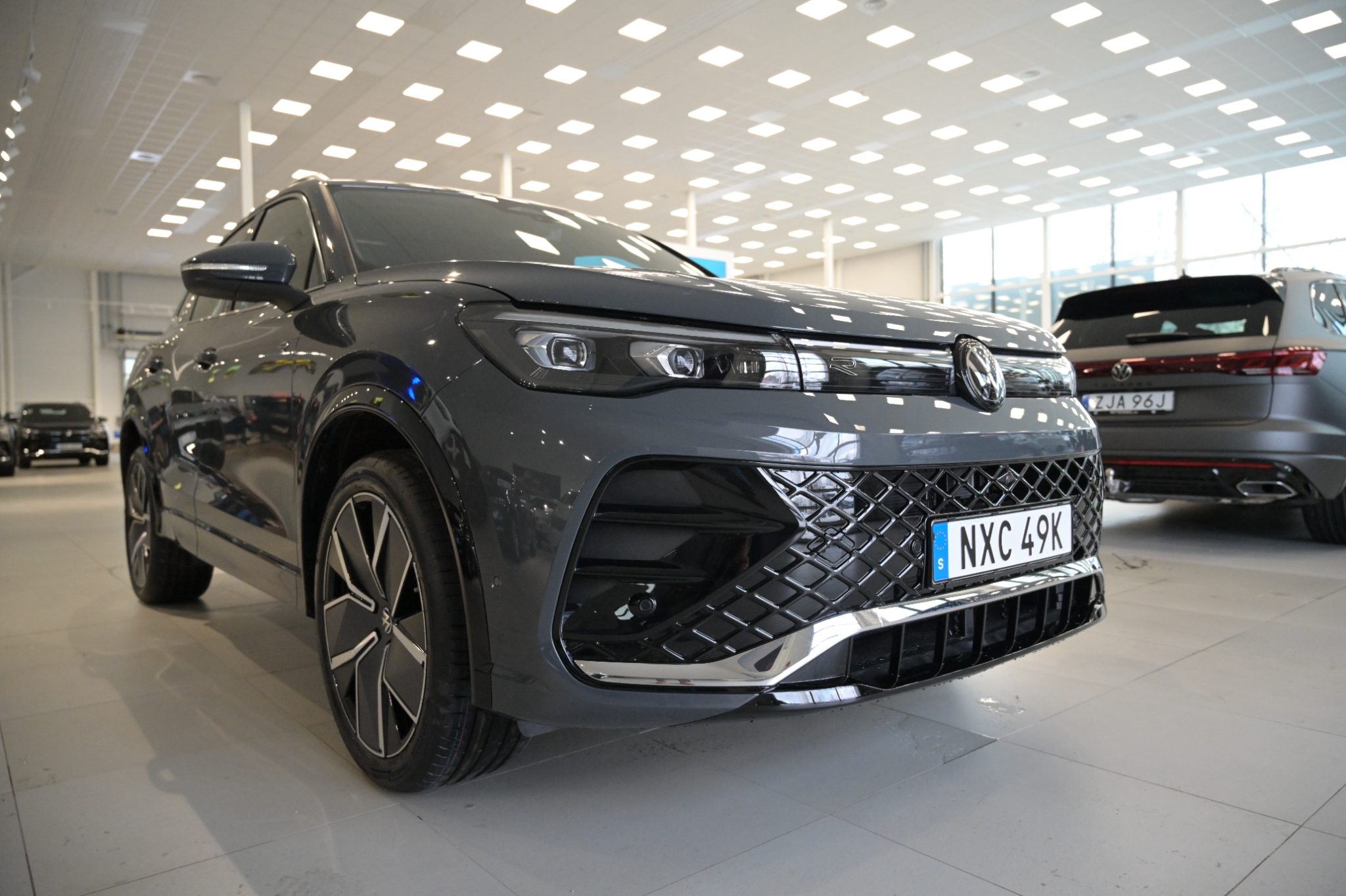 Volkswagen Tiguan eHybrid R-Line SWE 2026, bild 4/10