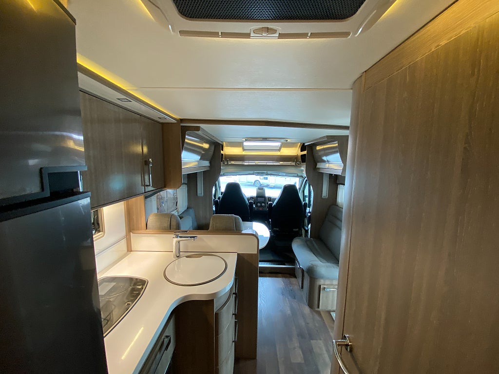 Kabe TMX 780 LB /AC bodel/Dragkrok/Solcell/Automat 150hk/Ugn/Taksäng - Kabe