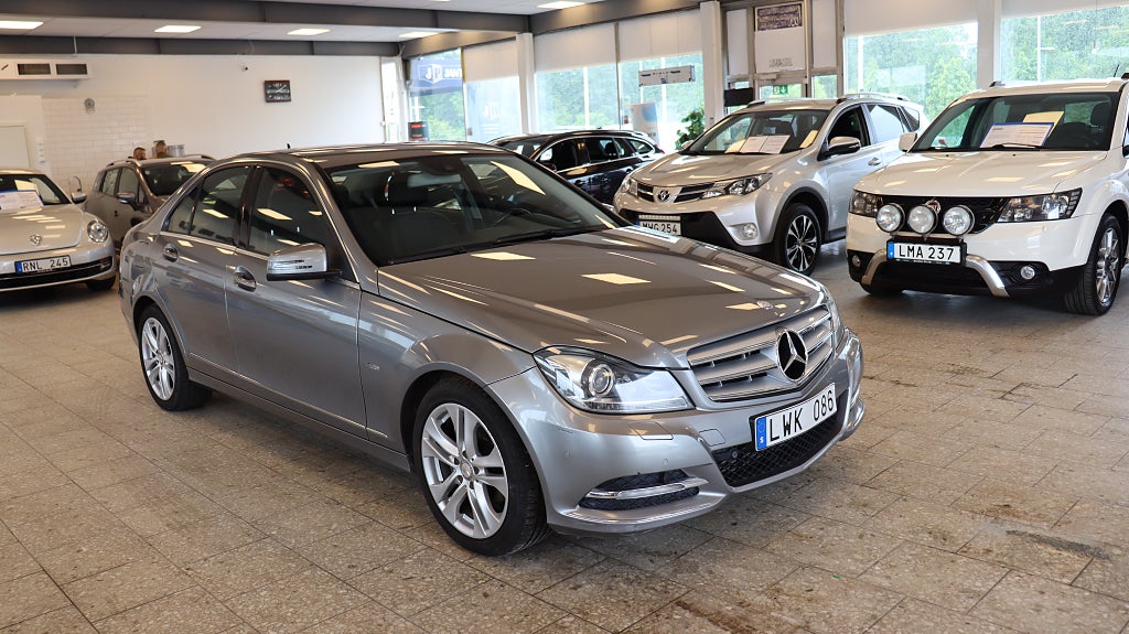 Mercedes-Benz C 180 BlueEFFICIENCY 7G-Tronic Plus Avantgarde 