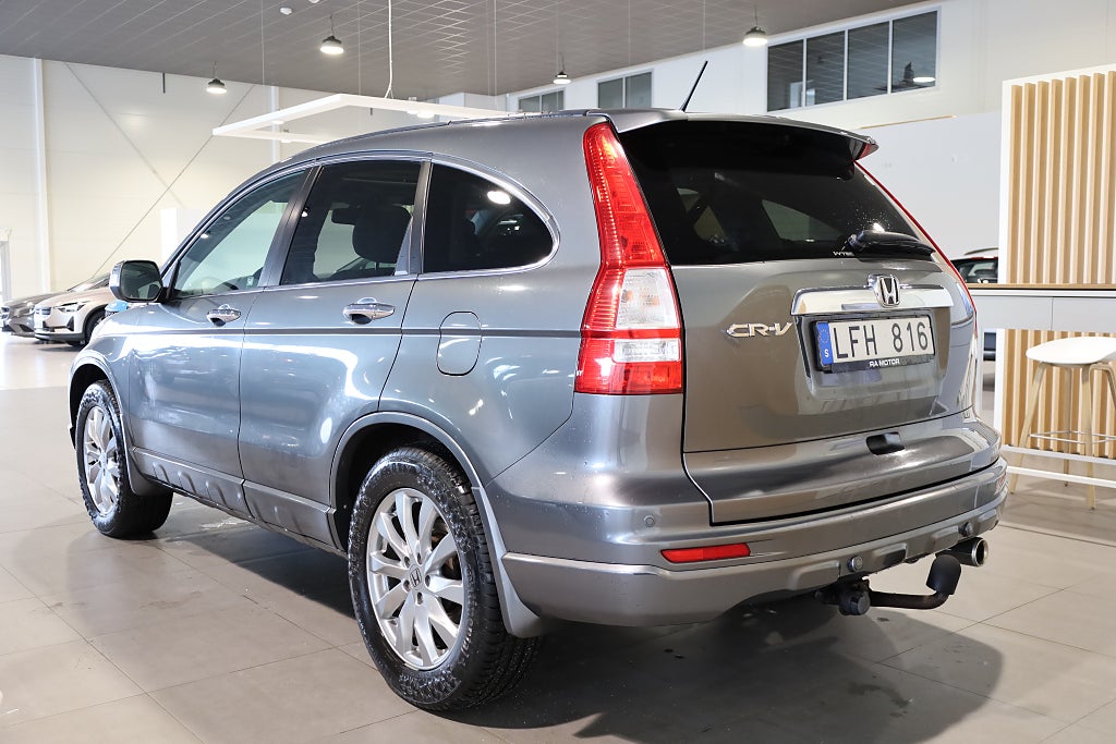 Honda CR-V 2,0 i-VTEC Executive 4WD Aut Pano Drag Läder PDC 2011