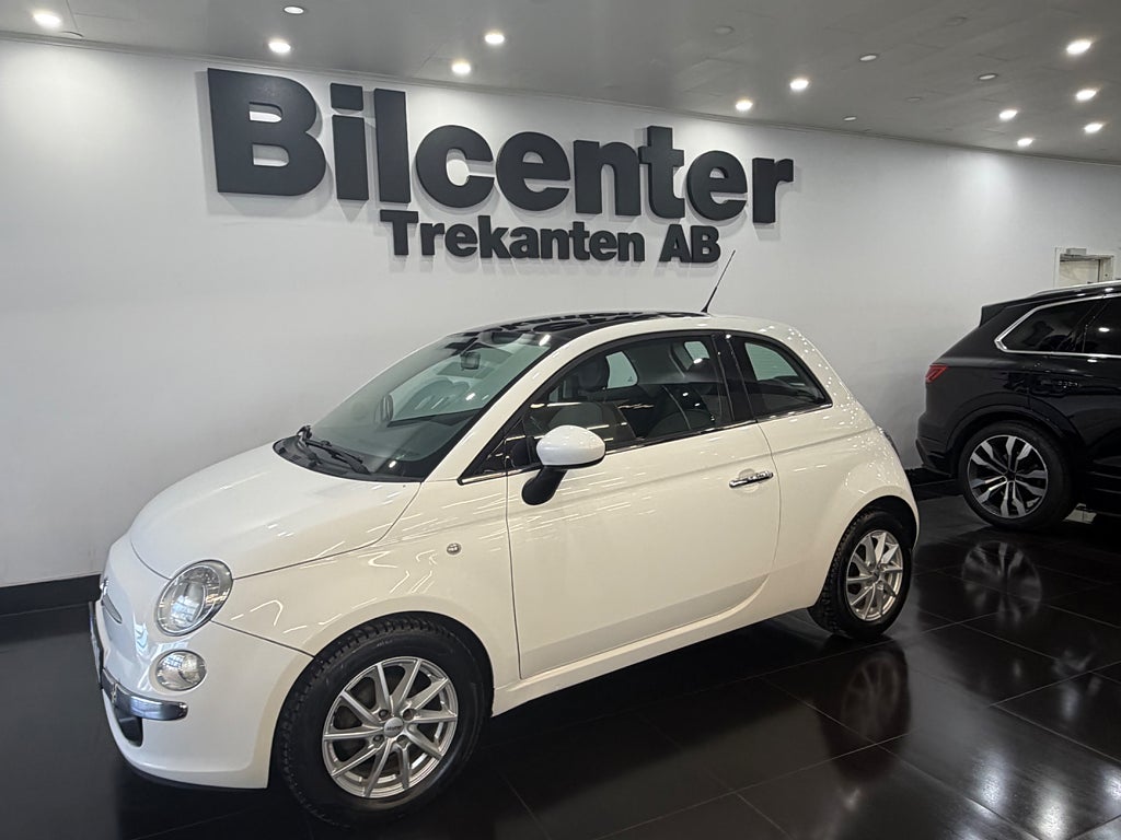 Fiat 500 1.3 16V MultiJet Lounge 13.998Mil Manuell Panorama 