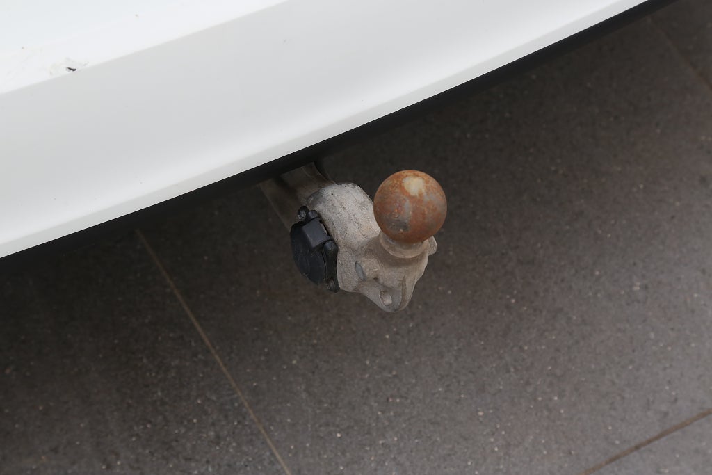 Volvo V90 D4 190hk Momentum SE ll AWD Aut Elstol VOC Dragkrok 2020