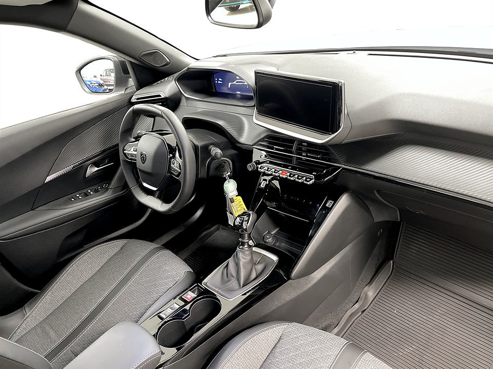 Bild på Peugeot 2008 Limited Edition 1.2 PT 130hk P-SENSORER