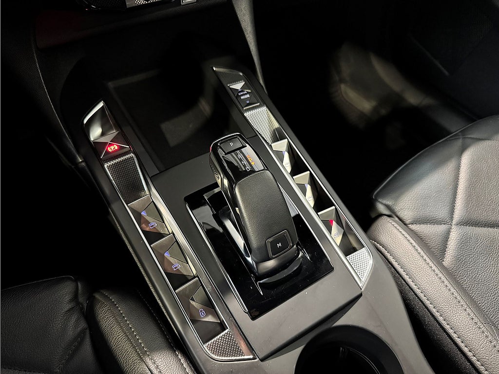 Bild på DS 3 Crossback Exclusive 1.2 PT 155hk Aut - SKINN