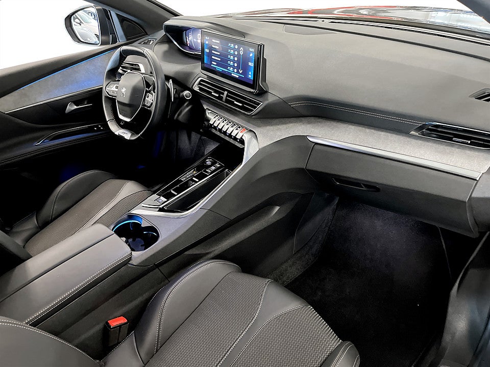 Bild på Peugeot 3008 GT 1.2 PT 130hk Aut B-KAMERA CARPLAY