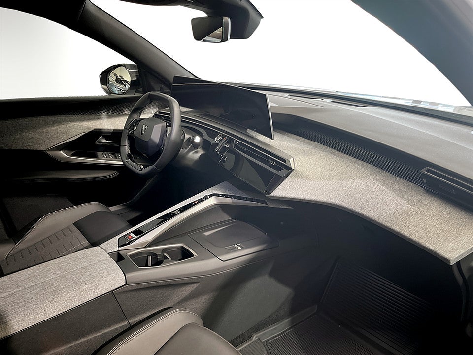 Bild på Peugeot 3008 GT Hybrid 145hk Aut B-KAMERA CARPLAY