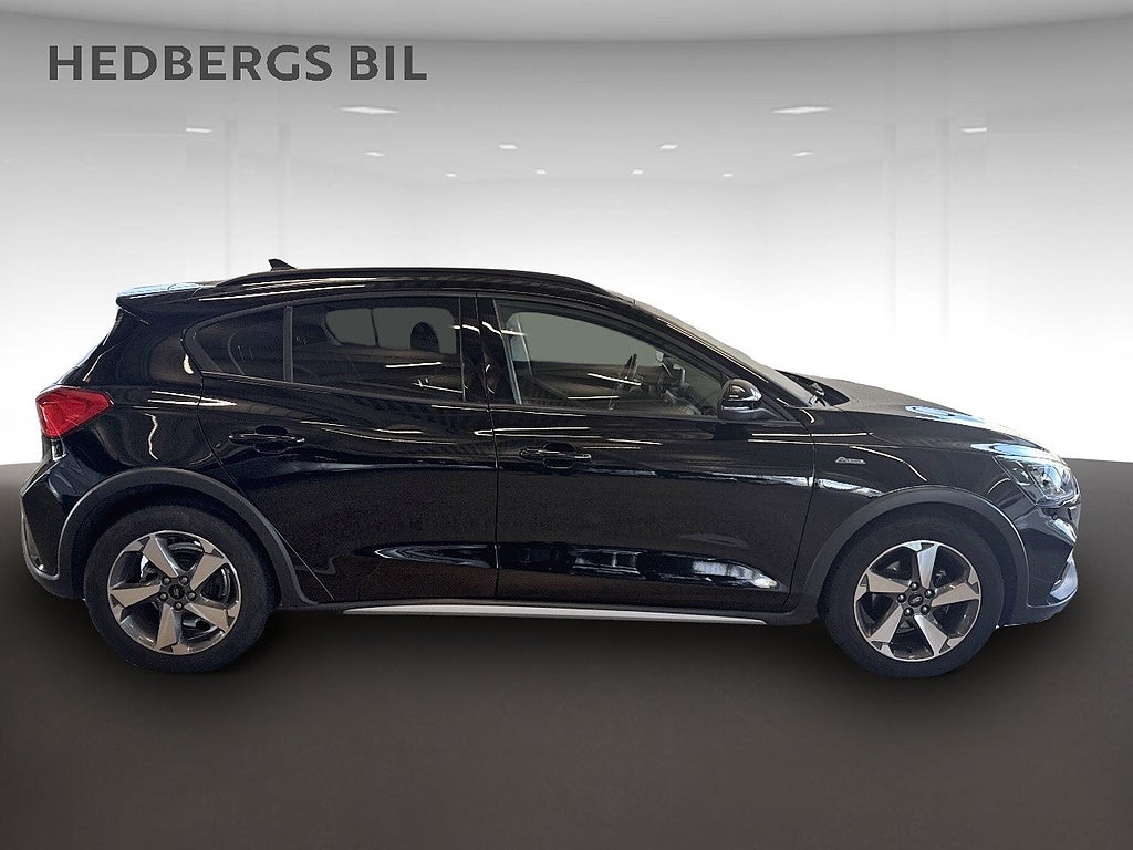 Ford Focus Active 1.0 EcoBoost 125HK thumbnail
