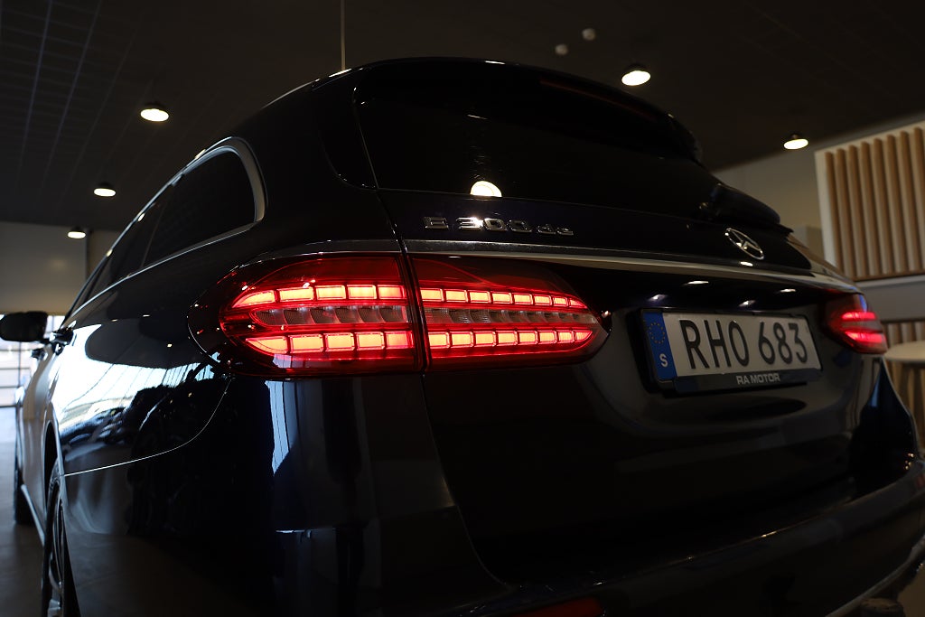 Mercedes-Benz E 300 T de 9G-Tronic Burmester Navi Kamera Värmare Drag 2023