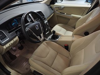 SUV Volvo XC60 13 av 19