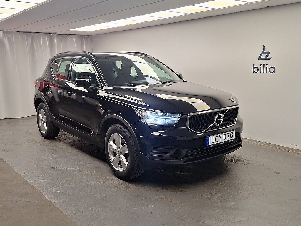 Volvo XC40 T2 FWD Momentum Core